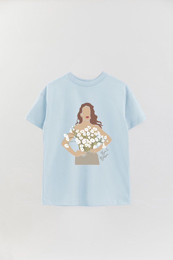 REMERA OVER ESTAMPADA BORN TO BLOSSOM