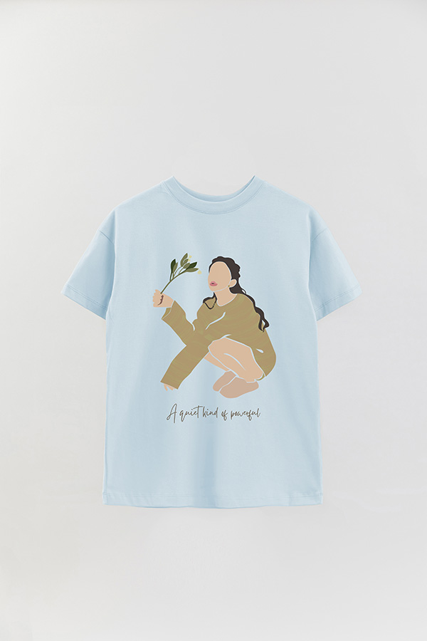 REMERA OVER ESTAMPADA A QUIET KIND OF POWERFUL