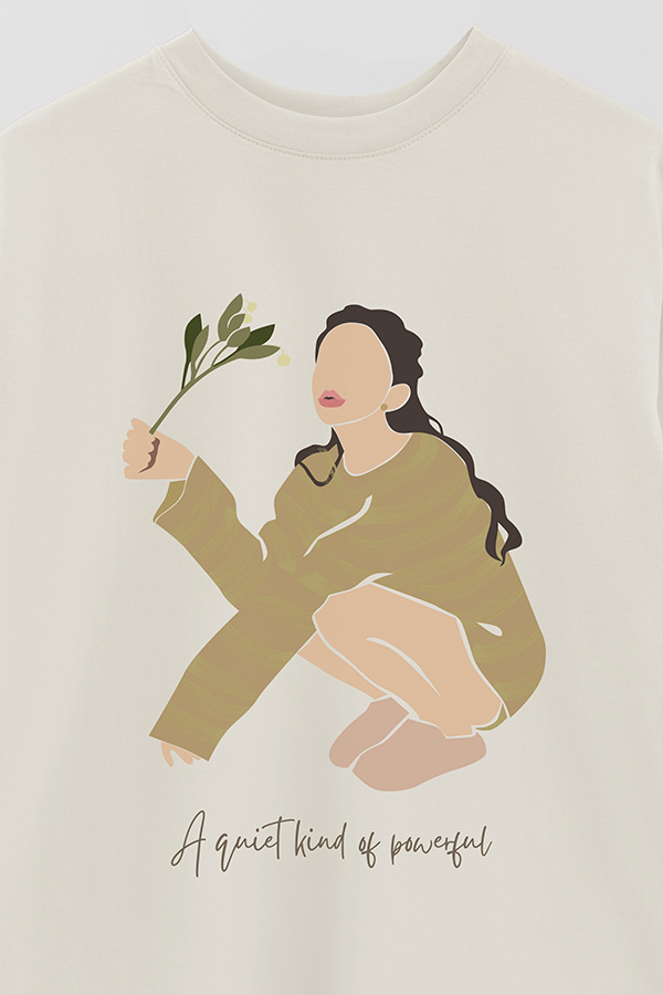 REMERA OVER ESTAMPADA A QUIET KIND OF POWERFUL