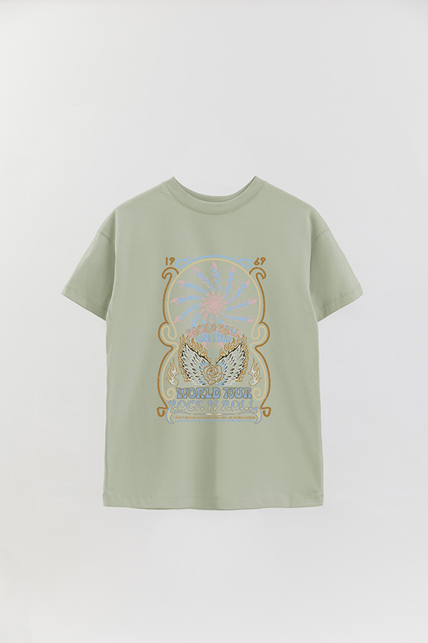 REMERA OVER ESTAMPADA WORLDTOUR