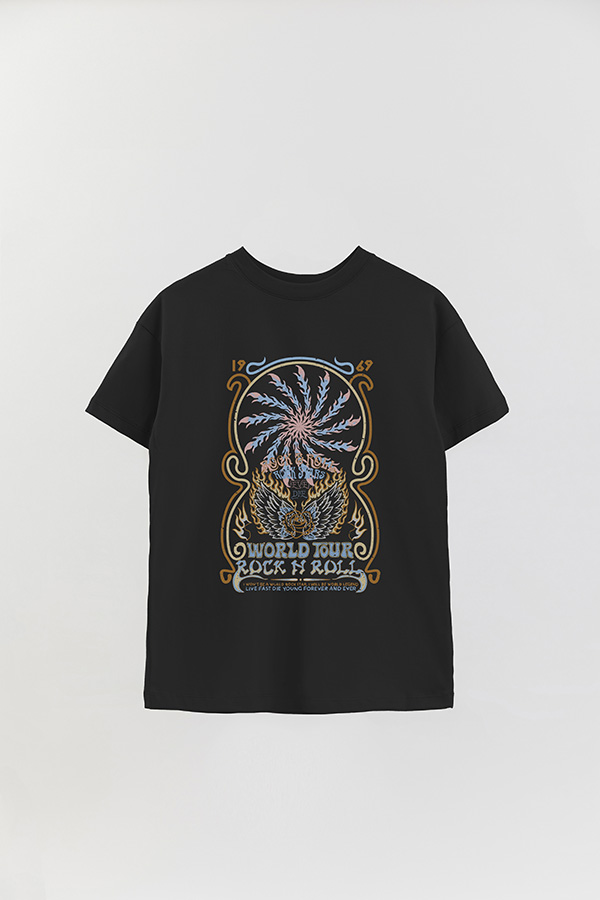 REMERA OVER ESTAMPADA WORLDTOUR