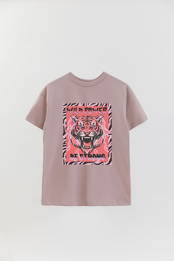 REMERA OVER ESTAMPADA WILD POWER
