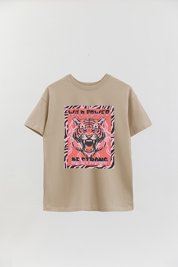 REMERA OVER ESTAMPADA WILD POWER