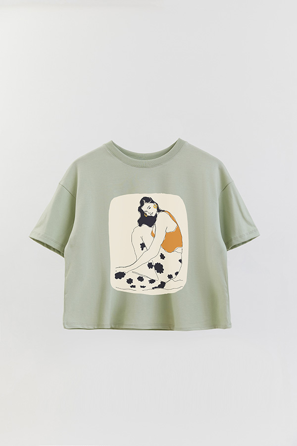 REMERA CROP ESTAMPADA ART 260