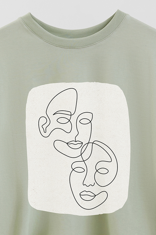 REMERA CROP ESTAMPADA ART 222