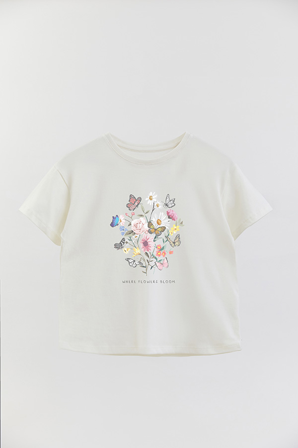 REMERA GIRL OVER WHERE FLOWERS BLOOM