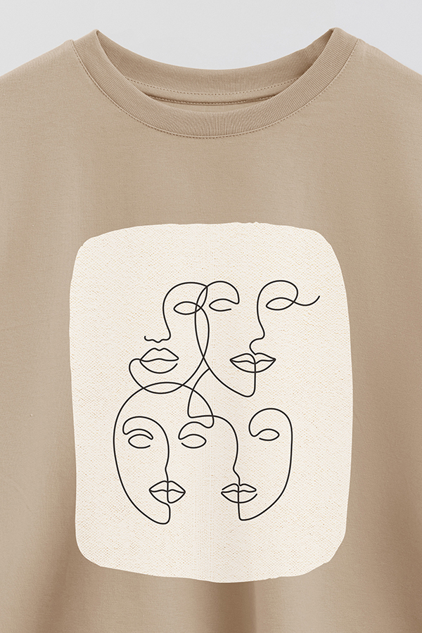 REMERA CROP ESTAMPADA ART 219