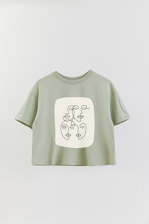 REMERA CROP ESTAMPADA ART 219