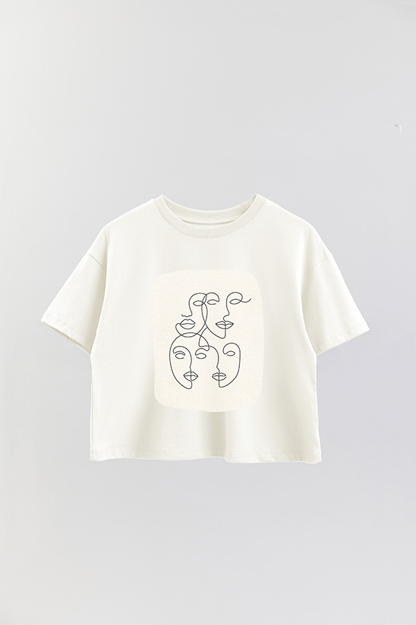 REMERA CROP ESTAMPADA ART 219