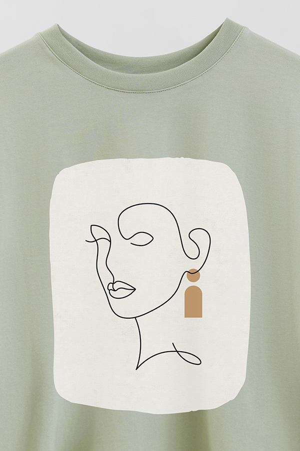 REMERA CROP ESTAMPADA ART 218