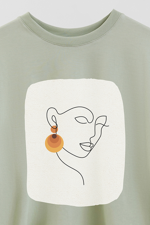 REMERA CROP ESTAMPADA ART 214