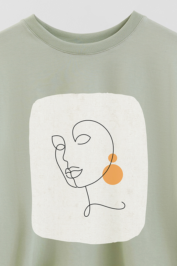 REMERA CROP ESTAMPADA ART 212