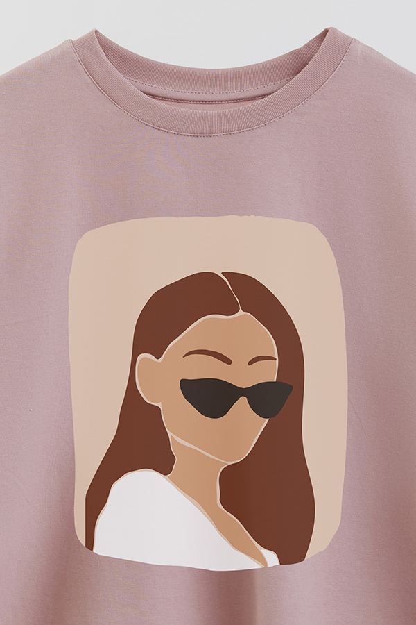 REMERA CROP ESTAMPADA ART 186