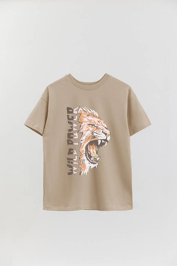 REMERA OVER ESTAMPADA WILD POWER 2