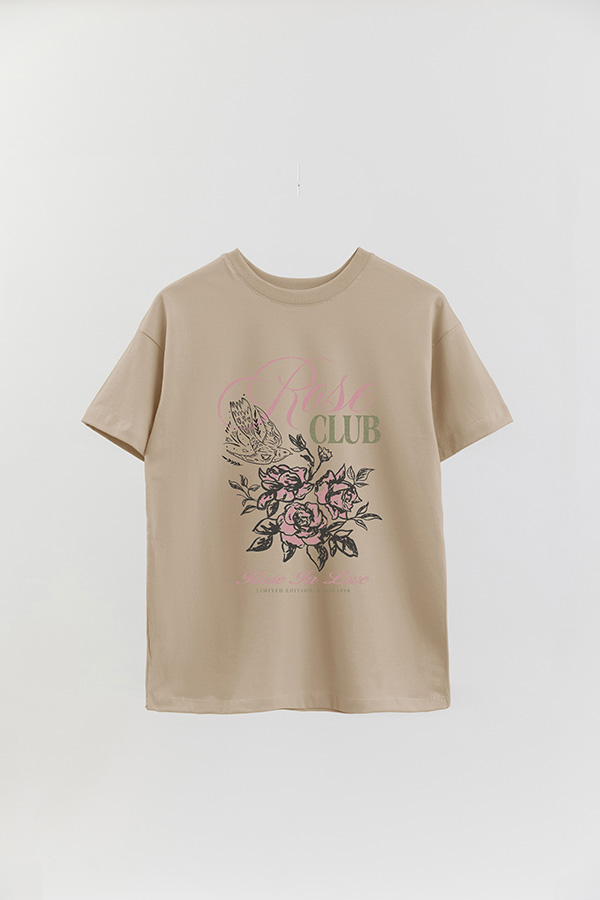 REMERA OVER ESTAMPADA ROSE CLUB