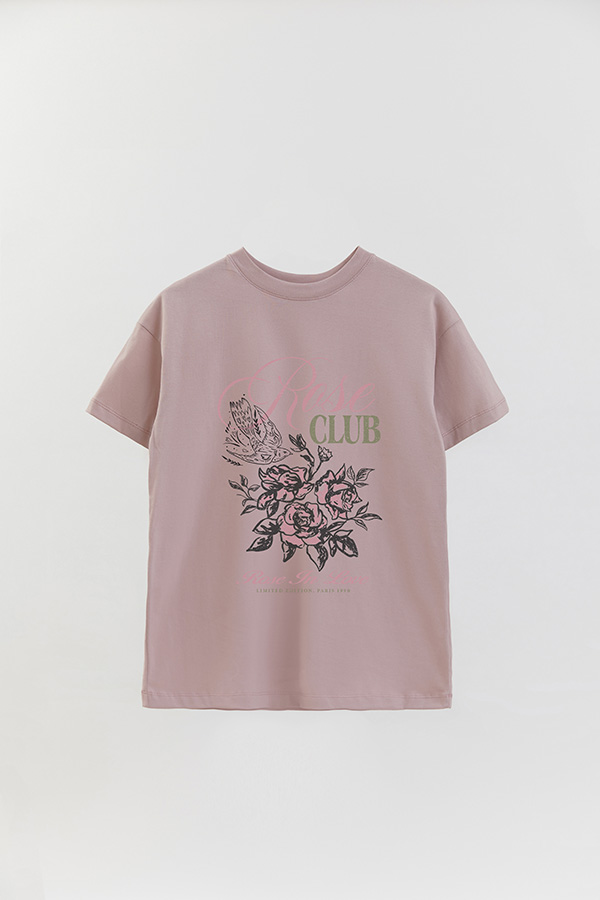 REMERA OVER ESTAMPADA ROSE CLUB