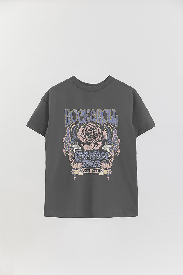REMERA OVER ESTAMPADA ROCK N ROLL
