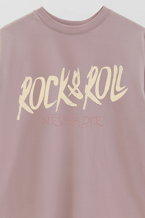 REMERA OVER ESTAMPADA RNR NEVER DIE