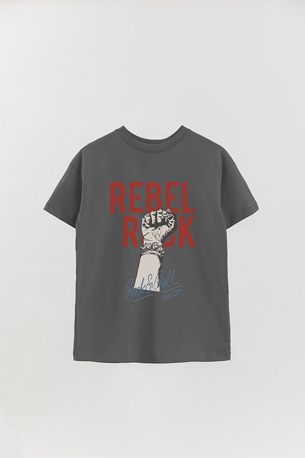 REMERA OVER ESTAMPADA REBEL ROCK 3