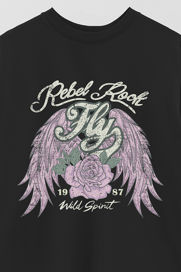 REMERA OVER ESTAMPADA REBEL ROCK 2