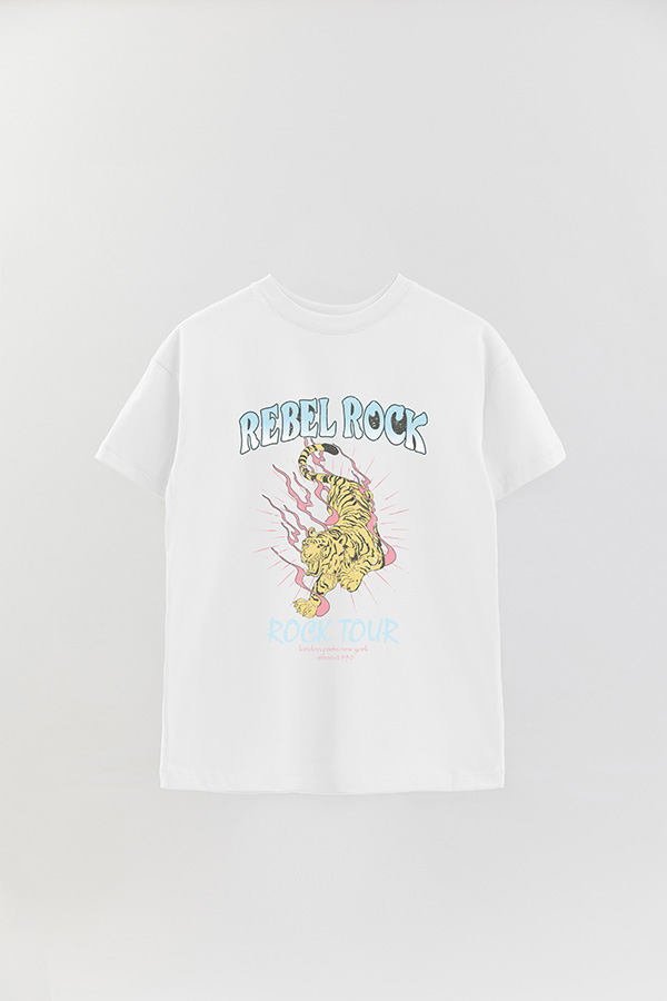 REMERA OVER ESTAMPADA REBEL ROCK 1