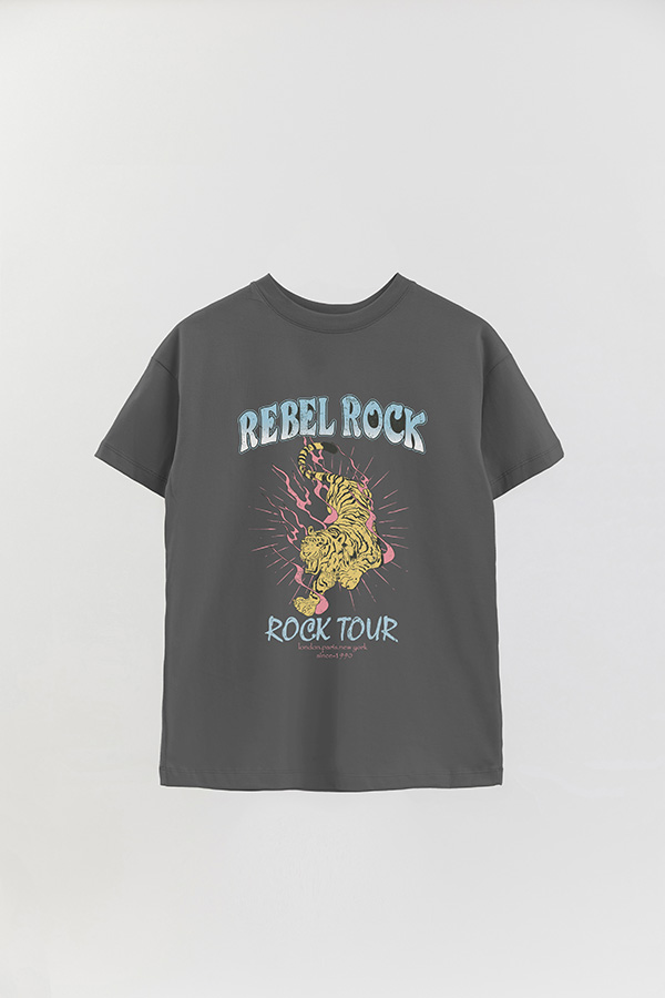 REMERA OVER ESTAMPADA REBEL ROCK 1