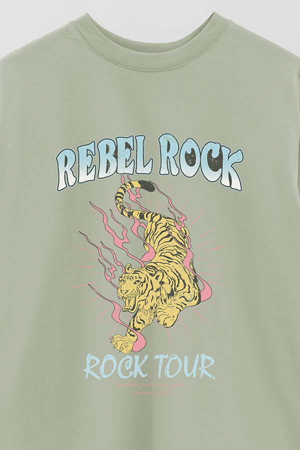 REMERA OVER ESTAMPADA REBEL ROCK 1