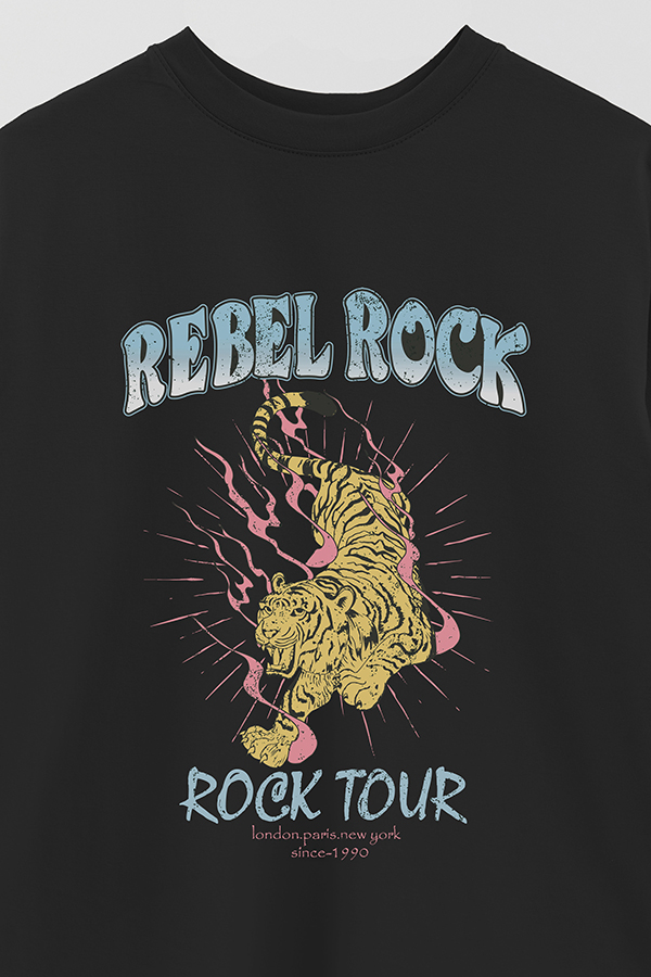 REMERA OVER ESTAMPADA REBEL ROCK 1