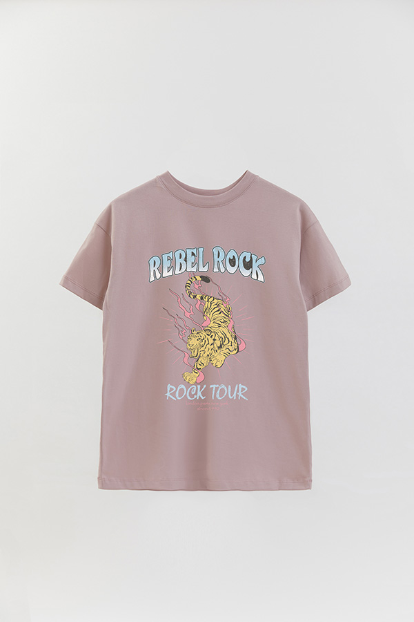 REMERA OVER ESTAMPADA REBEL ROCK 1