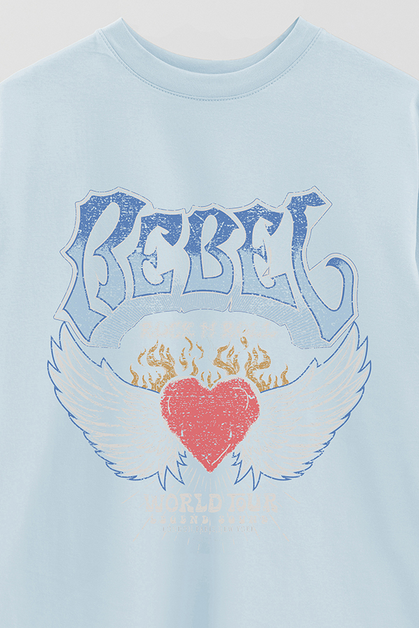 REMERA OVER ESTAMPADA REBEL 2