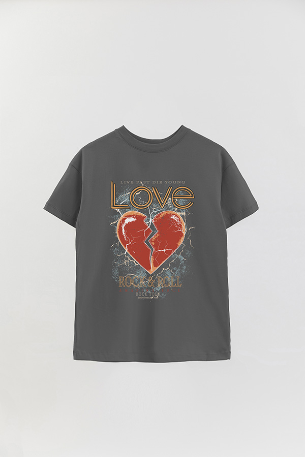 REMERA OVER ESTAMPADA LOVE