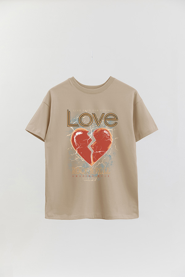 REMERA OVER ESTAMPADA LOVE