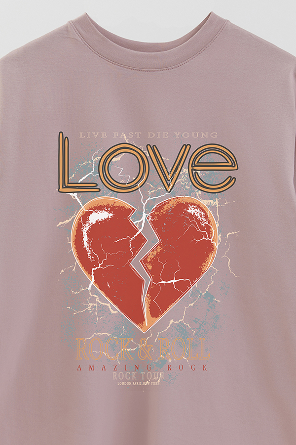 REMERA OVER ESTAMPADA LOVE
