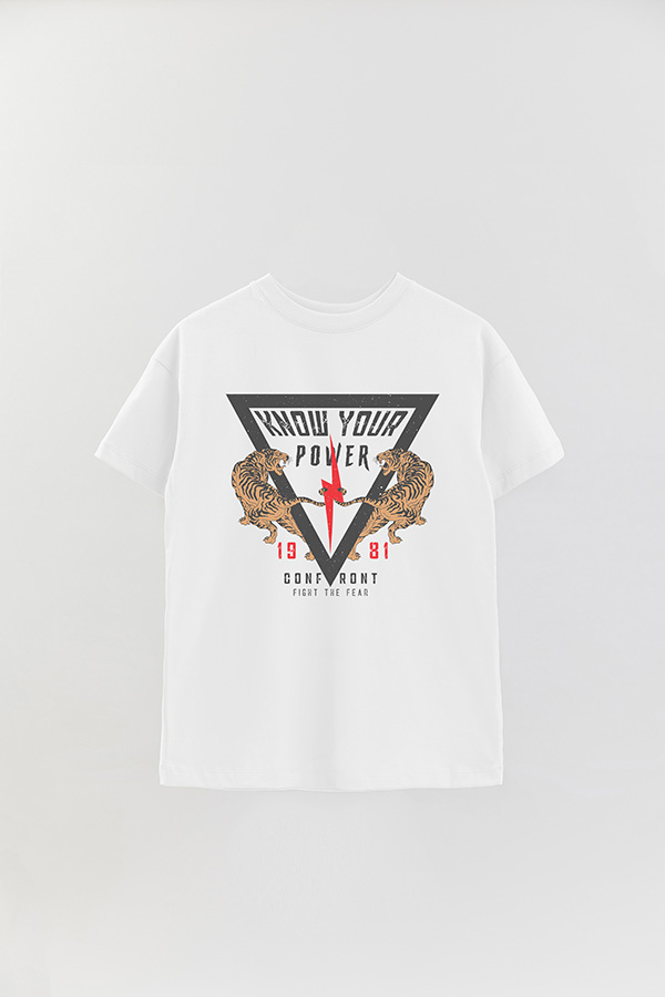 REMERA OVER ESTAMPADA KNOW YOUR POWER