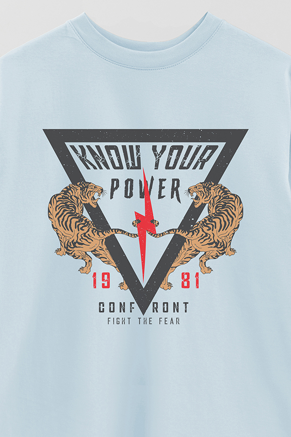 REMERA OVER ESTAMPADA KNOW YOUR POWER