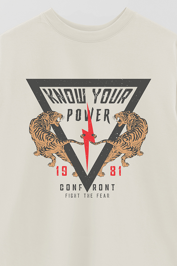 REMERA OVER ESTAMPADA KNOW YOUR POWER