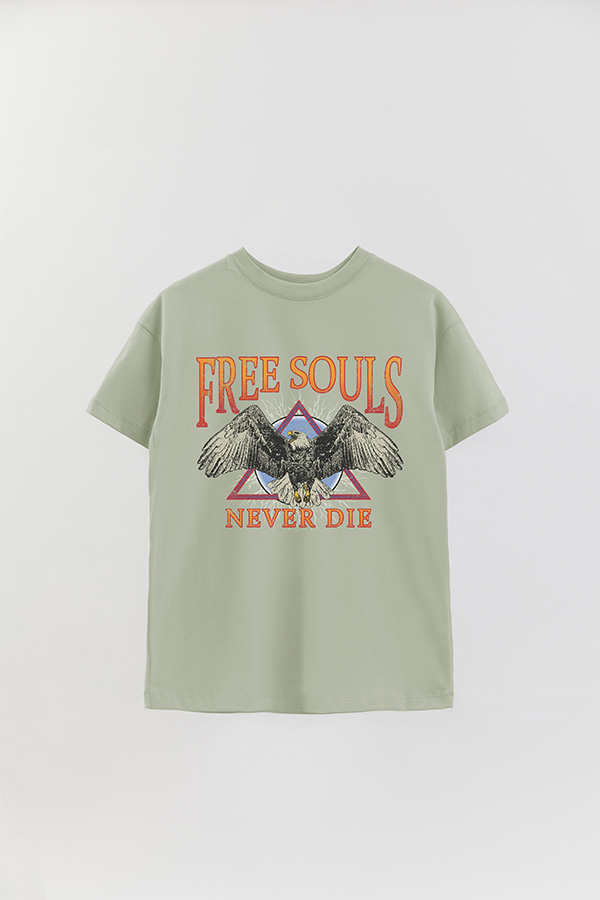 REMERA OVER ESTAMPADA FREE SOULS