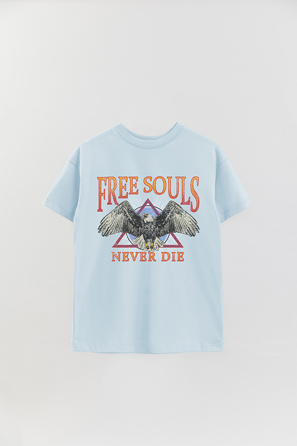 REMERA OVER ESTAMPADA FREE SOULS