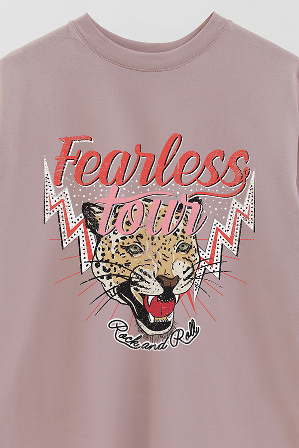 REMERA OVER ESTAMPADA FEARLESS LEOPARD 1