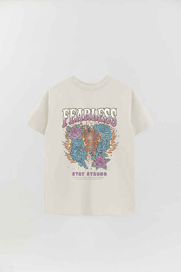 REMERA OVER ESTAMPADA FEARLESS 2