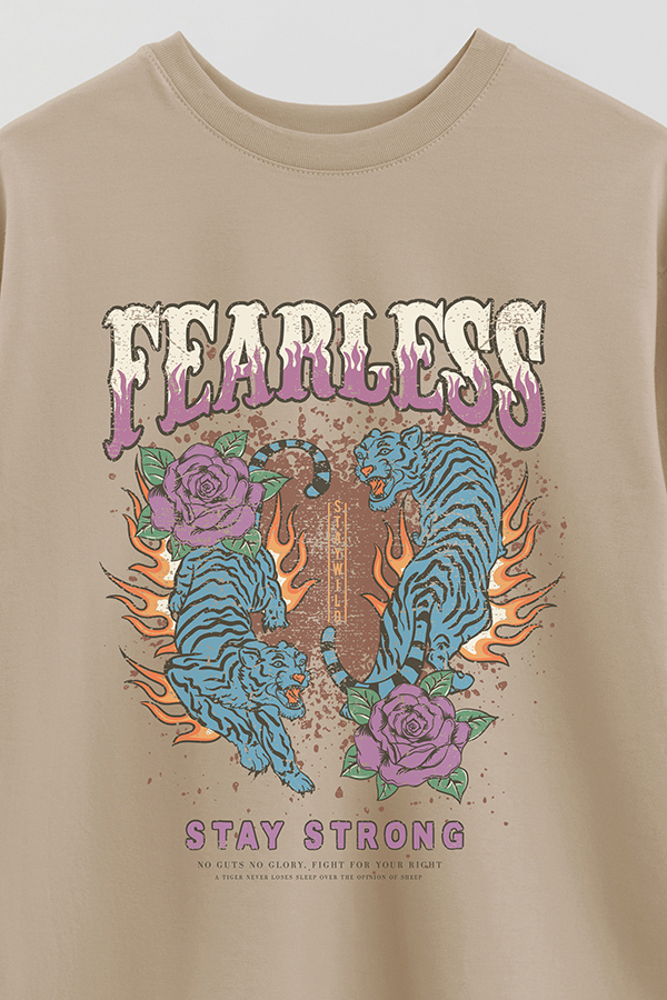 REMERA OVER ESTAMPADA FEARLESS 2
