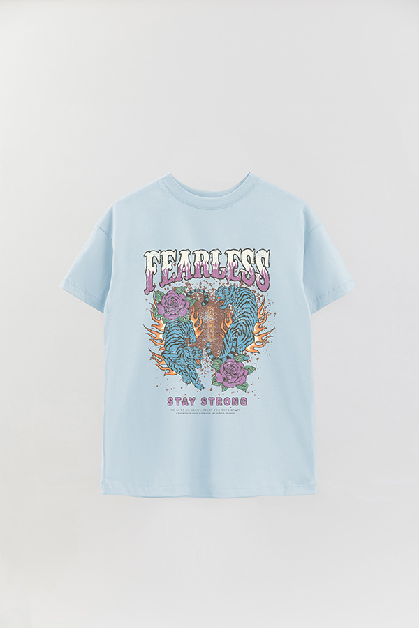 REMERA OVER ESTAMPADA FEARLESS 2
