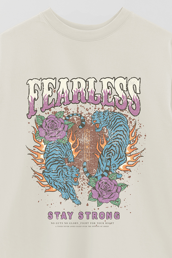 REMERA OVER ESTAMPADA FEARLESS 2