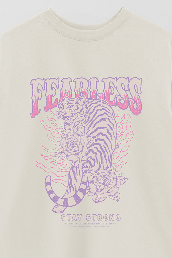 REMERA OVER ESTAMPADA FEARLESS 1