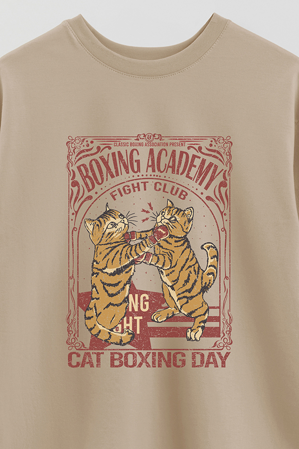 REMERA OVER ESTAMPADA CAT BOXING