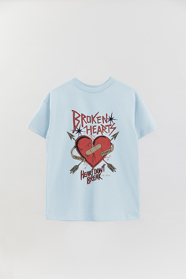 REMERA OVER ESTAMPADA BROKEN HEARTS