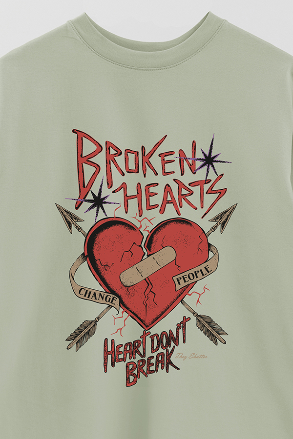 REMERA OVER ESTAMPADA BROKEN HEARTS