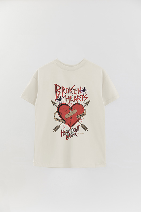 REMERA OVER ESTAMPADA BROKEN HEARTS