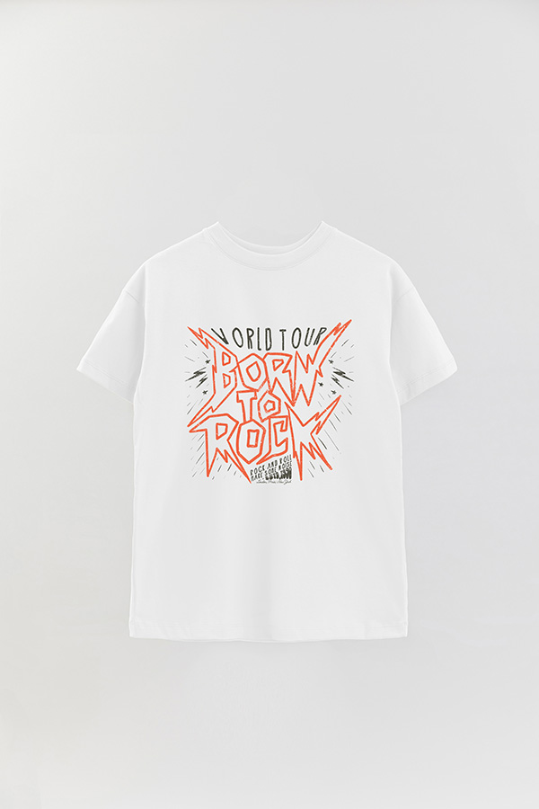 REMERA OVER ESTAMPADA BORN TO ROCK