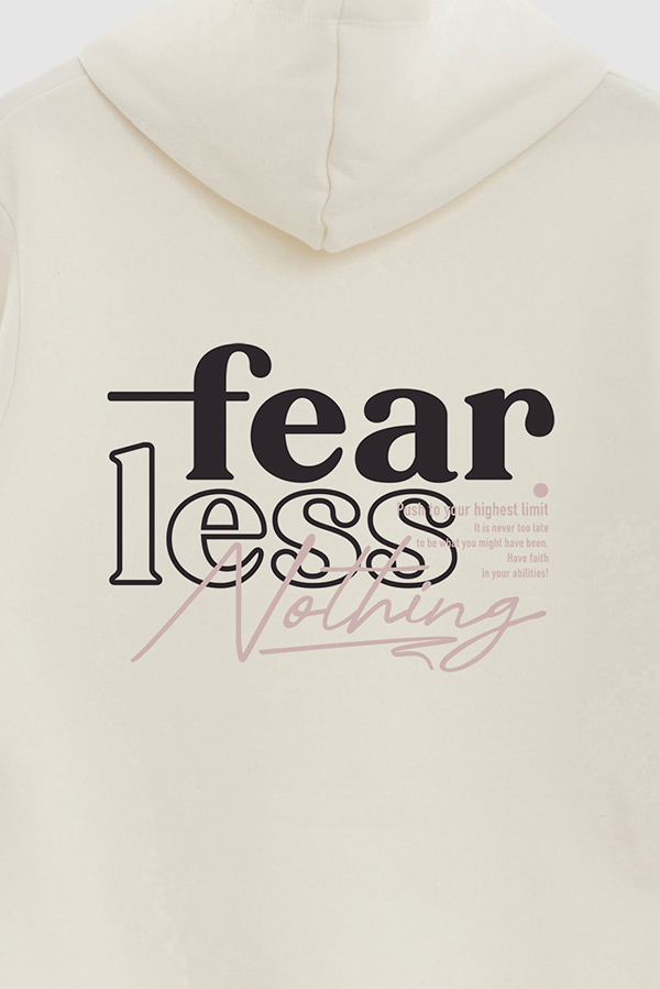 BUZO HOODIE ESTAMPADO FEARLESS